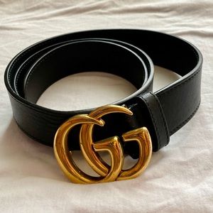 Women’s Leather Gucci Belt With Double G